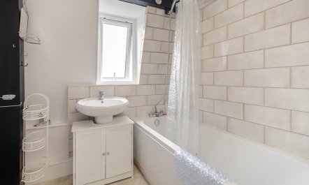 1 Bed in Newlyn, Penzance 6