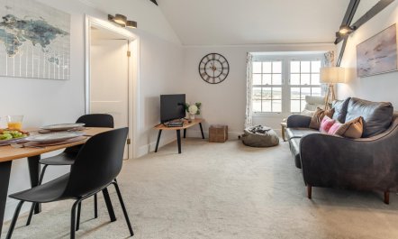 1 Bed in Newlyn, Penzance 2