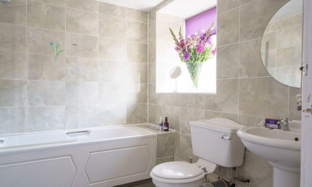1 Bed in Thornhill 9