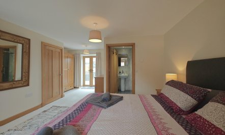 3 Bed in Talybont 8