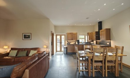 3 Bed in Talybont 2