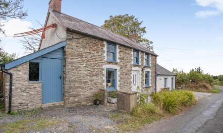 2 Bed in Saron