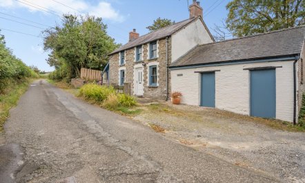 2 Bed in Saron