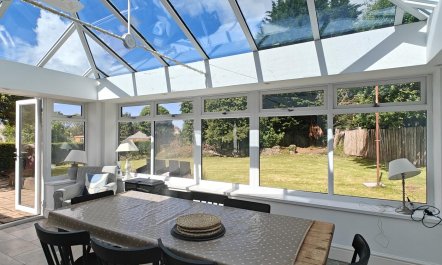 4 Bed in Llwynhendy 6