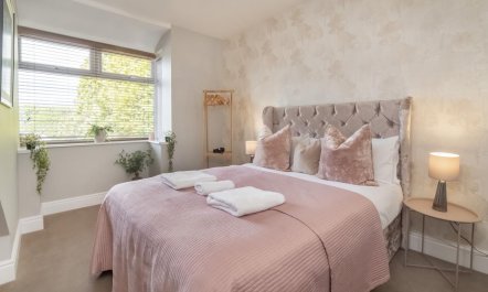 7 Bed in Earswick 3