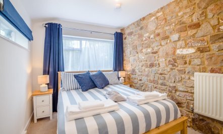 4 Bed in Tytherington, Wotton-under-Edge 9