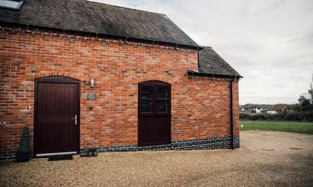 3 Bed in Yoxall 1