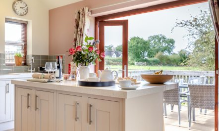 3 Bed in Yoxall 3