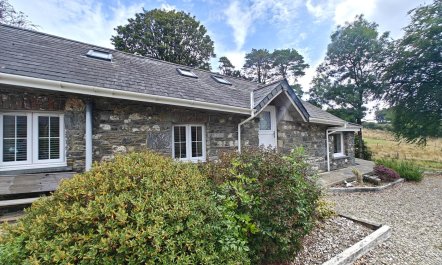 2 Bed in Talgarreg