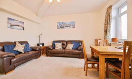 2 Bed in Whitby 3
