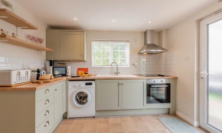 1 Bed in North Chailey 1