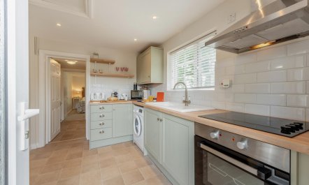 1 Bed in North Chailey 6