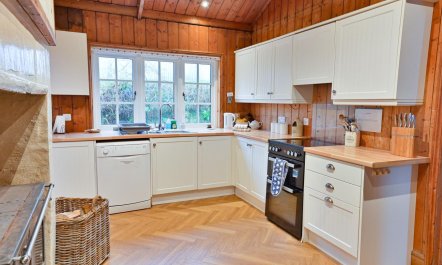 5 Bed in Newton Stewart 4