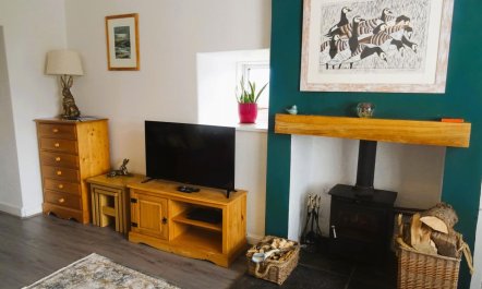 2 Bed in Sandyhills 1