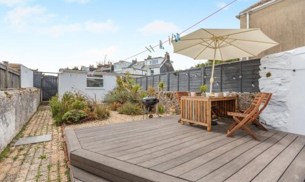 4 Bed in Brixham 1