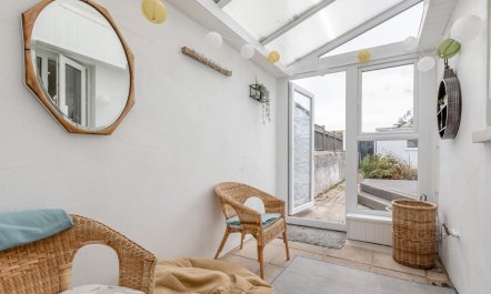 4 Bed in Brixham 3