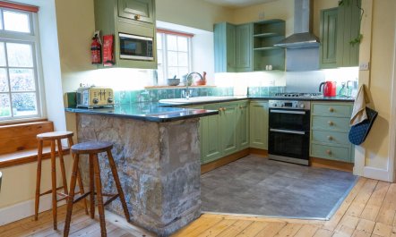 4 Bed in Auchencairn 4