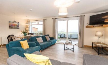 3 Bed in Gatehouse Of Fleet 2