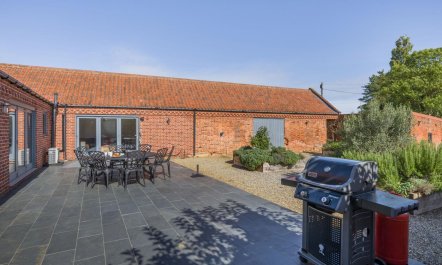 5 Bed in Kerdiston 6