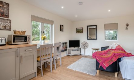 1 Bed in Gilfach Goch 4