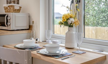 1 Bed in Gilfach Goch 9