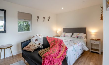 1 Bed in Gilfach Goch 7