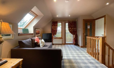 3 Bed in Loch Lomond 4