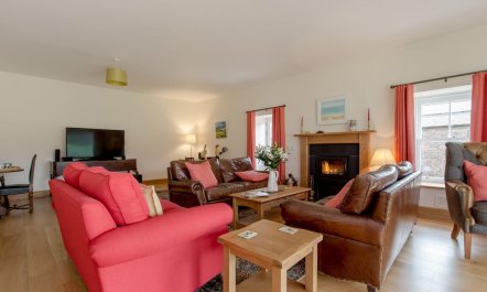 6 Bed in Ayr 1