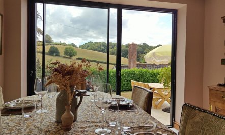 3 Bed in Skilgate 2