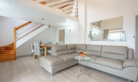 2 Bed in Thornhill