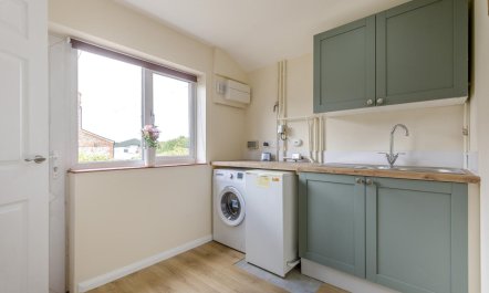 3 Bed in Sharrington 7