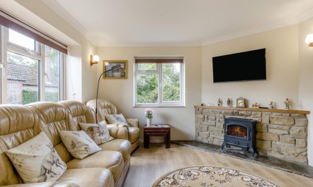 3 Bed in Sharrington