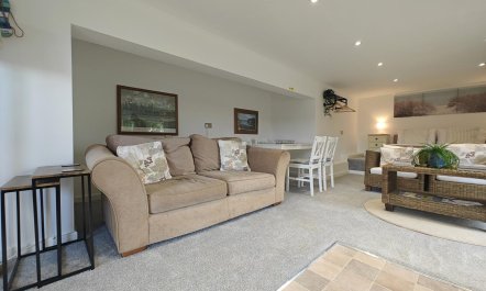 2 Bed in Borth 5