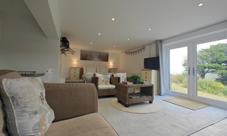 2 Bed in Borth 3
