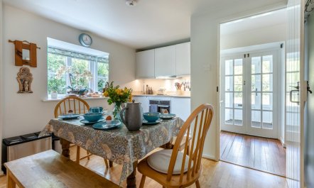 2 Bed in Weston 1