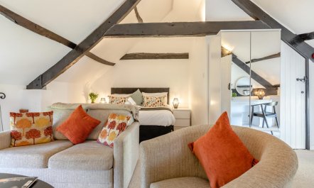 2 Bed in Weston 8