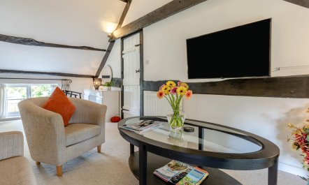 2 Bed in Weston 7
