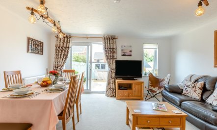 3 Bed in Westward Ho 3