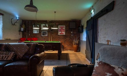 4 Bed in Glasgow 1