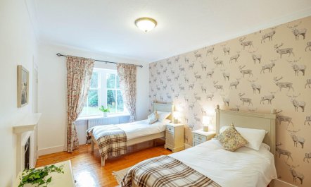 5 Bed in Penninghame, Newton Stewart 6