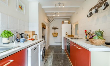3 Bed in Treknow 7