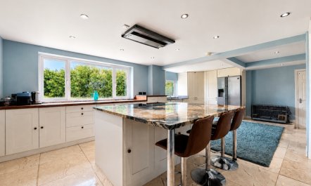 5 Bed in Potto 2