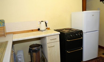 3 Bed in Dundonnell 6