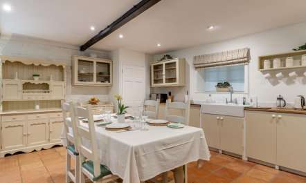 2 Bed in Stoke Hammond 4