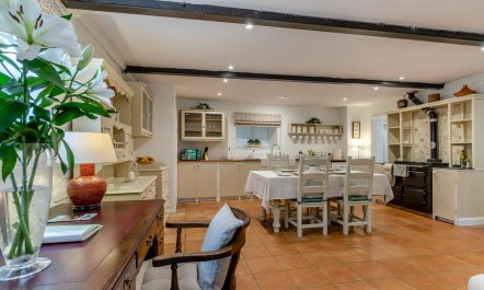 2 Bed in Stoke Hammond 1