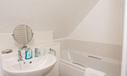 1 Bed in Gatehouse Of Fleet 4