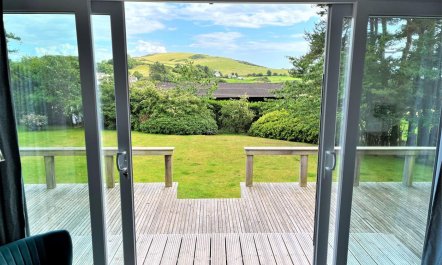 3 Bed in Rockcliffe 1