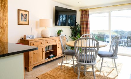 2 Bed in Southerness 6