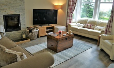 4 Bed in Castle Douglas 2