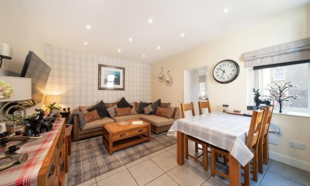 3 Bed in Crieff